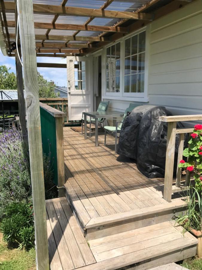 Tui Cottage Te Arai ภายนอก รูปภาพ