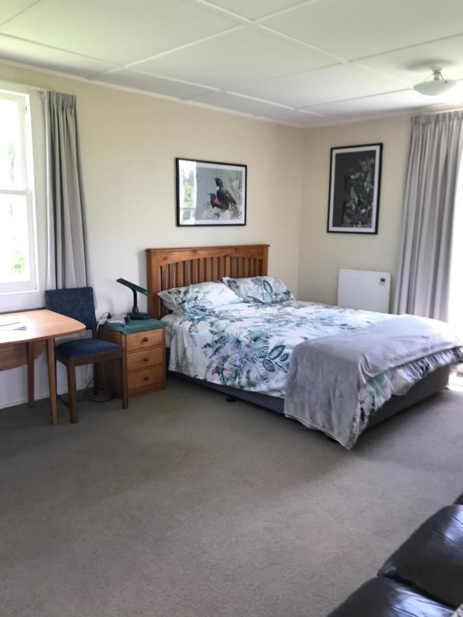 Tui Cottage Te Arai ภายนอก รูปภาพ